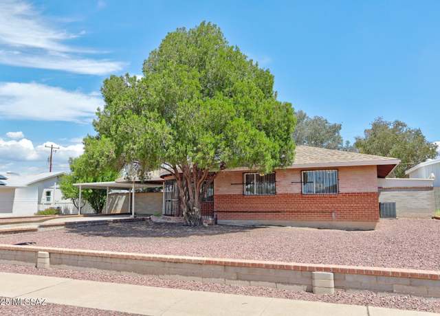 Property at 6453 E Calle Luna, Tucson, AZ 85710, 3 beds, 2 baths