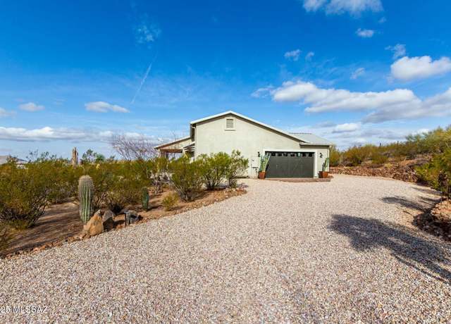 Property at 47062 Chuck Wagon Ranch Rd, Tucson, AZ 85739, 3 beds, 2 baths