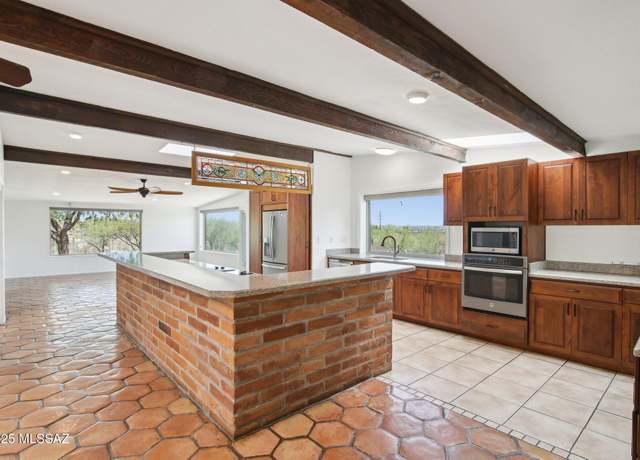 Property at 4321 W Camino Pintoresco, Tucson, AZ 85745, 4 beds, 3 baths
