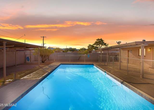 Property at 2001 W Spring St, Tucson, AZ 85745, 3 beds, 2 baths