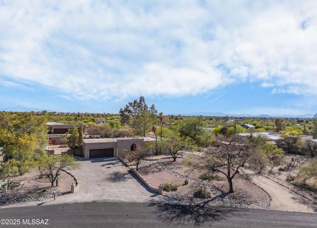 Property at 10800 E Placita Los Reyes, Tucson, AZ 85748, 4 beds, 2.5 baths