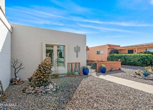 Property at 276 N Camino Del Vate, Green Valley, AZ 85614, 2 beds, 2 baths