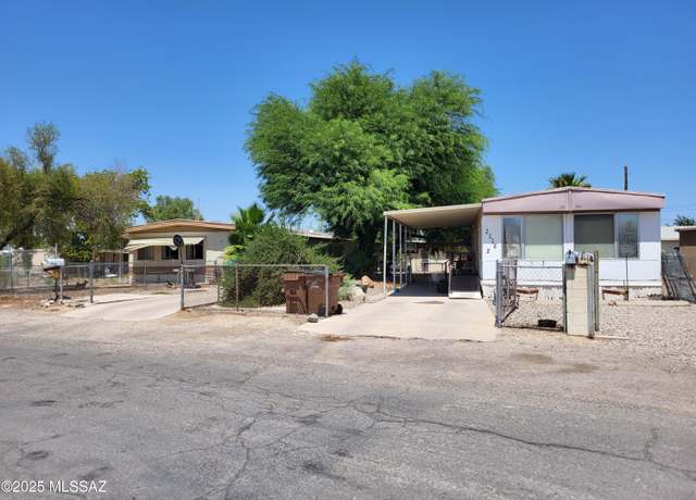 Property at 2116 W La Osa St, Tucson, AZ 85705, 6 beds, 5 baths
