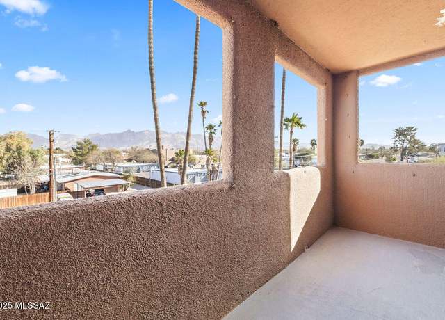 Property at 1810 E Blacklidge Dr Apt 223, Tucson, AZ 85719, 1 bed, 1 bath