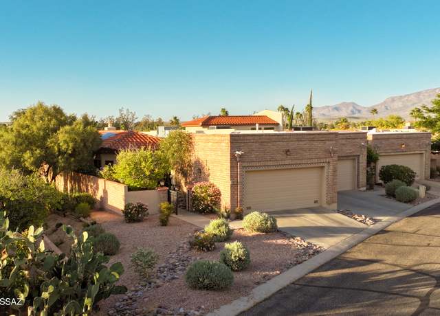 Property at 233 E Crooked Stick Dr, Oro Valley, AZ 85737, 2 beds, 2 baths