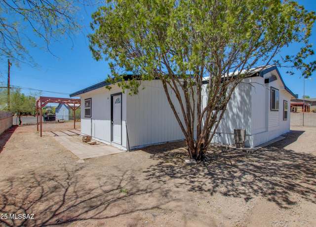 Property at 2801 W Roadrunner Rd, Tucson, AZ 85746, 4 beds, 2 baths