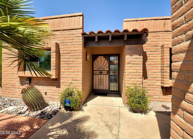 Property at 4421 N Camino Ferreo, Tucson, AZ 85750, 3 beds, 2 baths