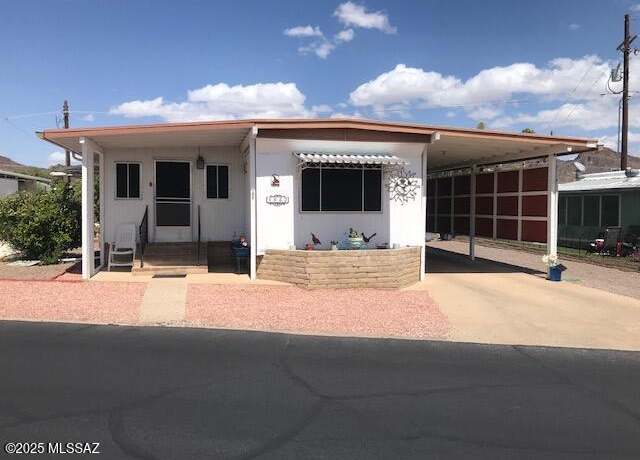 Property at 5842 W Lazy St S, Tucson, AZ 85713, 3 beds, 1.5 baths