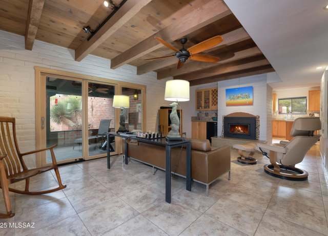 Property at 5025 N Entrada Cuarta, Tucson, AZ 85718, 3 beds, 2.5 baths