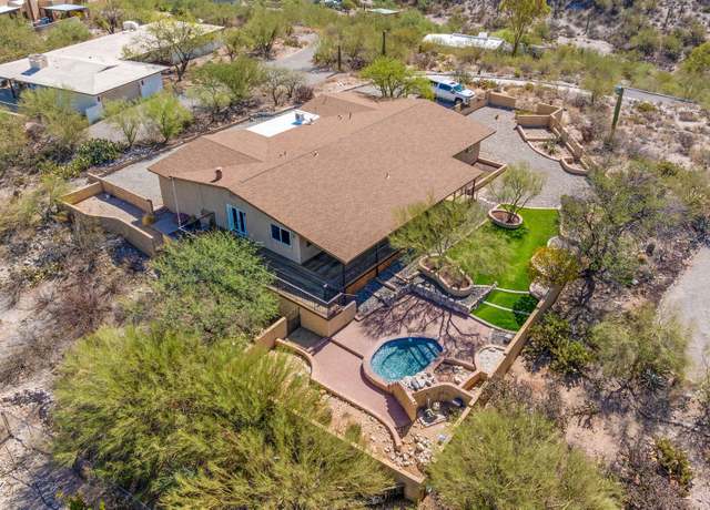 Property at 5799 E Calle Del Ciervo, Tucson, AZ 85750, 3 beds, 2.5 baths