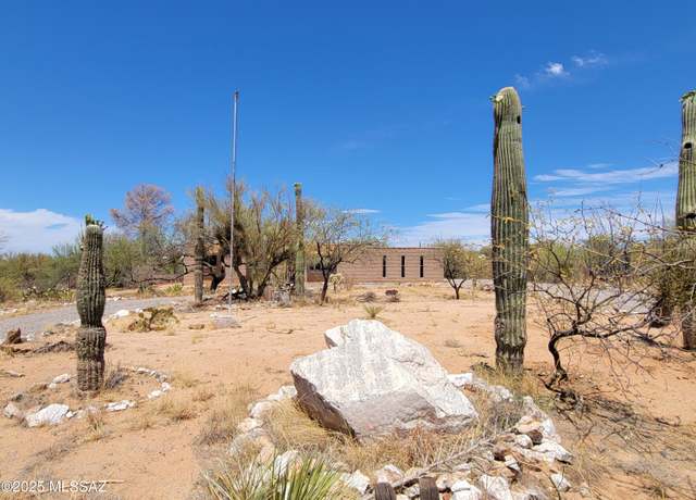 Property at 15980 W Killarney Ave, Tucson, AZ 85736, 3 beds, 2 baths