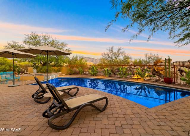 Property at 545 E Thunderstorm Pl, Oro Valley, AZ 85755, 4 beds, 4.5 baths