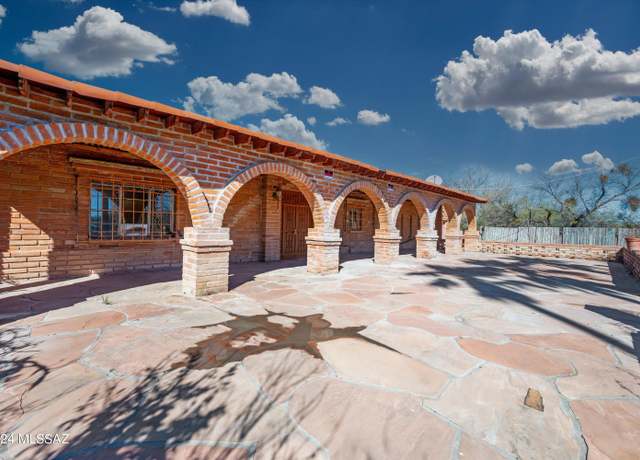 Property at 10500 S Nogales Hwy, Tucson, AZ 85756, 3 beds, 2.5 baths