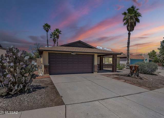 Property at 10043 E Hawthorne St, Tucson, AZ 85748, 2 beds, 2 baths