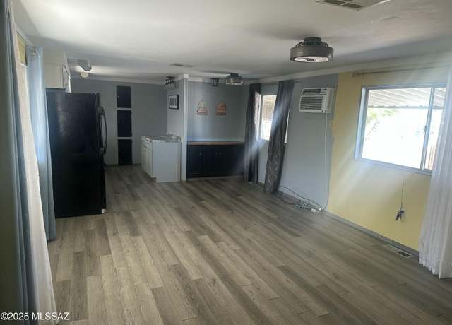 Property at 3565 W Grape Dr, Tucson, AZ 85741, 2 beds, 2 baths
