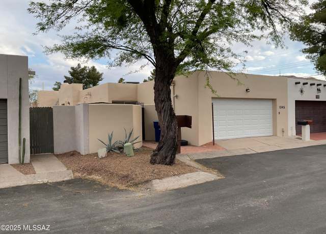 Property at 1345 W Placita Oro, Tucson, AZ 85745, 2 beds, 2 baths