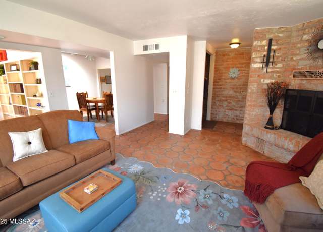 Property at 1345 W Placita Oro, Tucson, AZ 85745, 2 beds, 2 baths