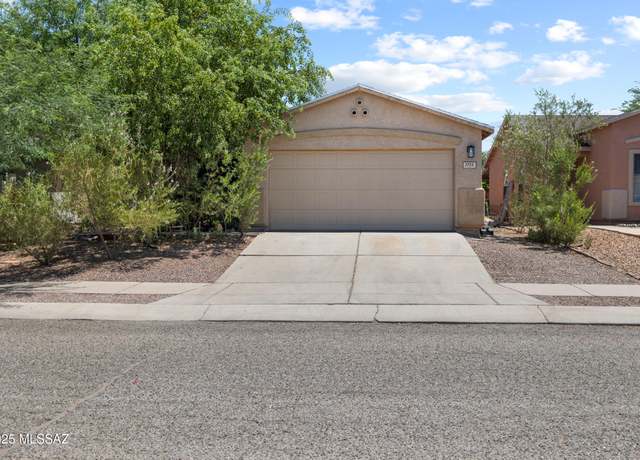 Property at 1755 W Rue De La Montagne, Tucson, AZ 85746, 3 beds, 2 baths