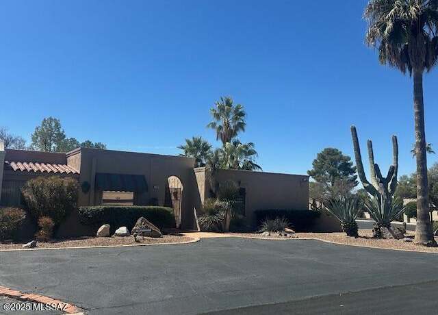 Property at 7200 E Camino Vecino, Tucson, AZ 85715, 3 beds, 2 baths