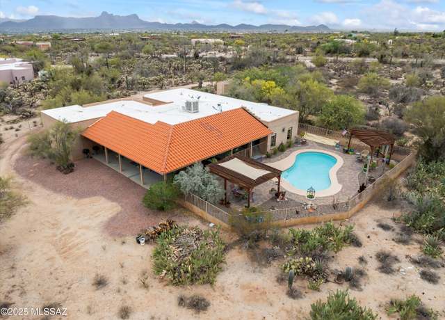 Property at 10900 N Camino De Oeste, Tucson, AZ 85742, 4 beds, 2.5 baths