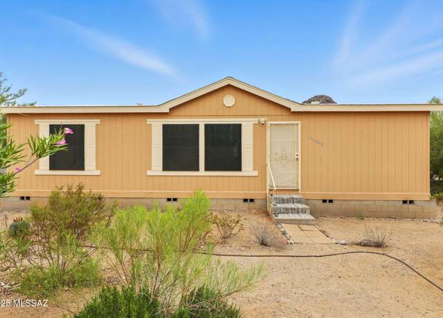 Property at 11005 W Windchime Dr, Tucson, AZ 85743, 3 beds, 2 baths