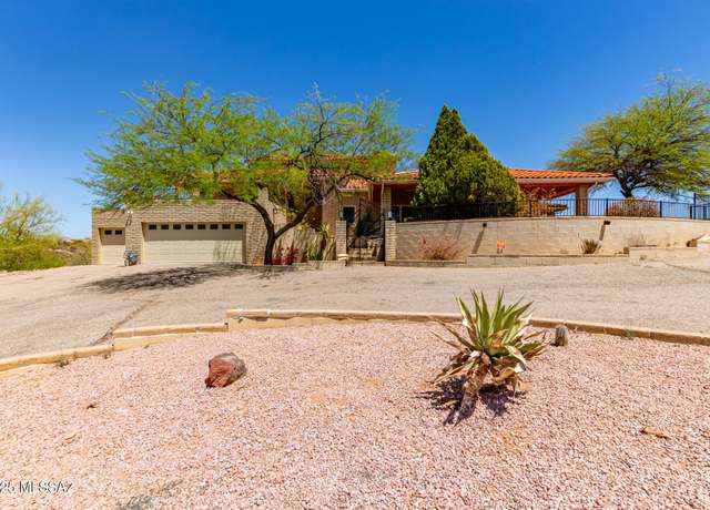 Property at 10922 E Escalante Rd, Tucson, AZ 85730, 5 beds, 3 baths