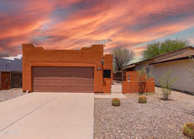 Property at 1525 E Seneca St, Tucson, AZ 85719, 3 beds, 2 baths