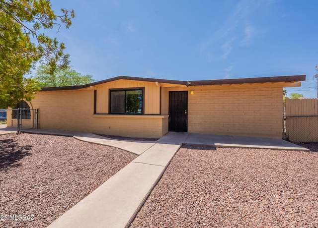 Property at 325 W Santa Maria St, Tucson, AZ 85706, 3 beds, 2 baths