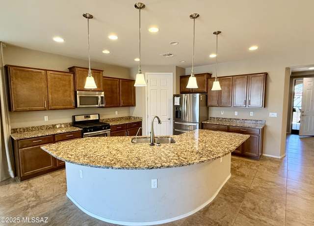 Property at 13834 E Cardemore Dr, Vail, AZ 85641, 2 beds, 2 baths