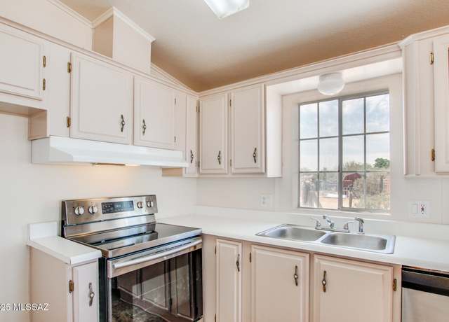Property at 12220 W Calle Seneca, Tucson, AZ 85743, 2 beds, 2 baths