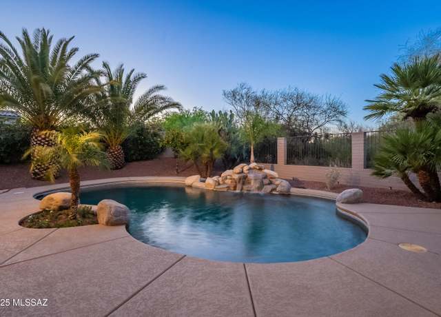 Property at 829 E Hickman Dr, Oro Valley, AZ 85737, 3 beds, 2 baths