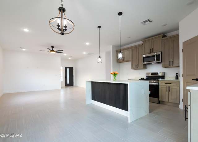 Property at 1686 Circulo Bahia, Rio Rico, AZ 85648, 4 beds, 2 baths