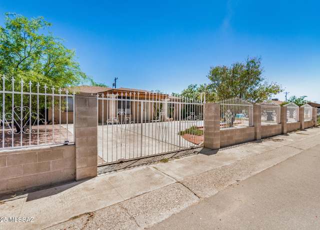 Property at 849 W Calle Colado, Tucson, AZ 85706, 3 beds, 2 baths