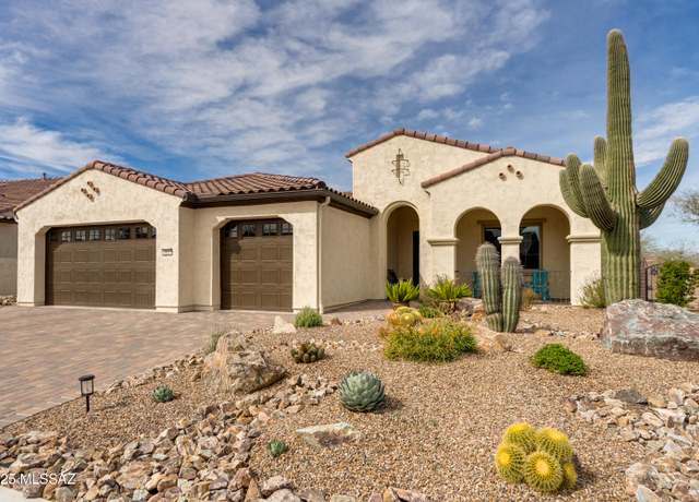 Property at 495 N Hale Dr, Green Valley, AZ 85614, 2 beds, 2.5 baths