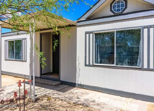 Property at 101 E Palmas Pl, Tucson, AZ 85706, 3 beds, 2 baths