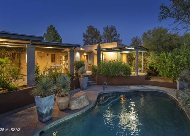 Property at 3971 E San Simeon Dr, Tucson, AZ 85718, 5 beds, 3.5 baths