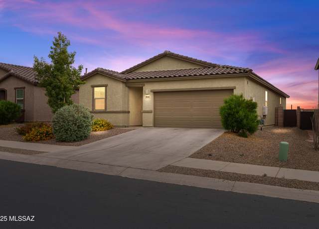 Property at 7846 S Sugarbend Dr, Tucson, AZ 85757, 4 beds, 2 baths