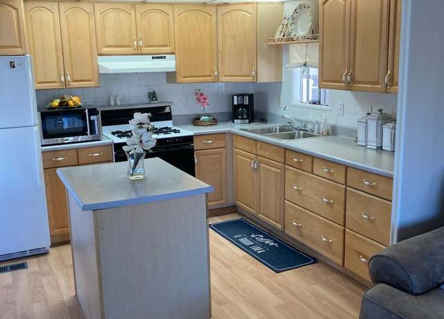 Property at 6013 W Lazy St S, Tucson, AZ 85713, 2 beds, 1 bath