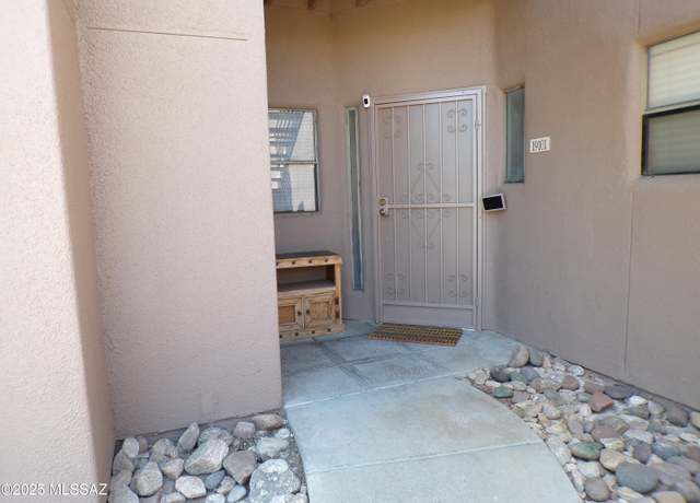 Property at 6655 N Canyon Crest Dr #19101, Tucson, AZ 85750, 3 beds, 2 baths