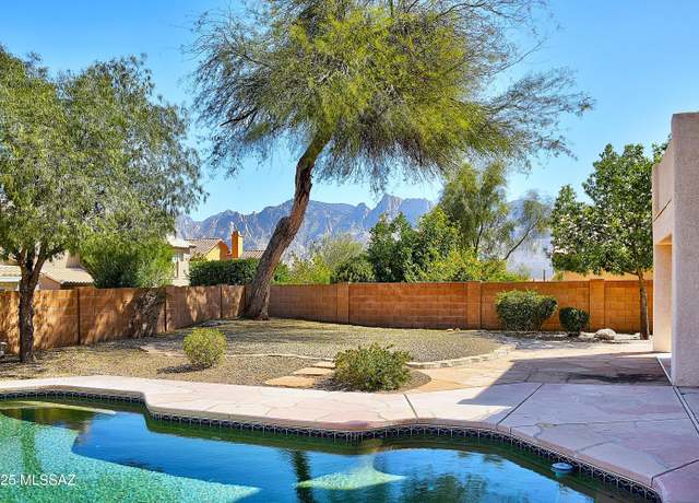 Property at 12370 N Echo Valley Dr, Oro Valley, AZ 85755, 4 beds, 2.5 baths