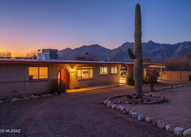 Property at 3801 N Tres Lomas Dr, Tucson, AZ 85749, 3 beds, 2 baths