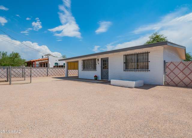 Property at 220 E Blacklidge Dr, Tucson, AZ 85705, 2 beds, 1 bath
