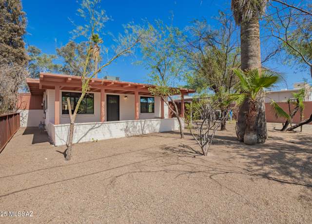 Property at 1726 N Cloverland Ave, Tucson, AZ 85712, 4 beds, 2.5 baths