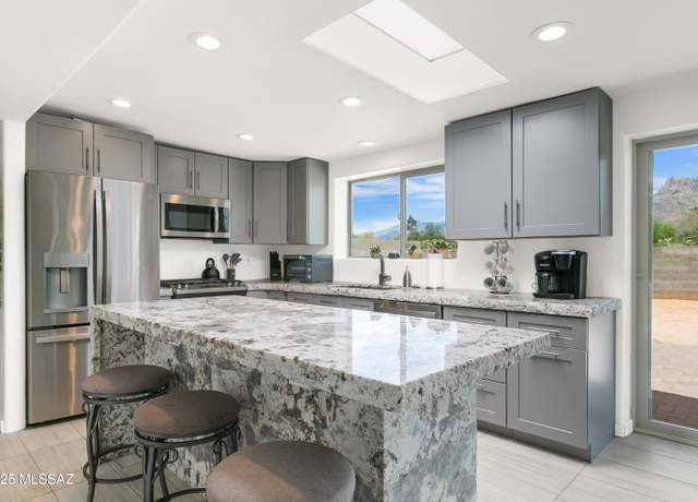 Property at 9302 N Rancho Verde Dr, Tucson, AZ 85704, 6 beds, 5 baths