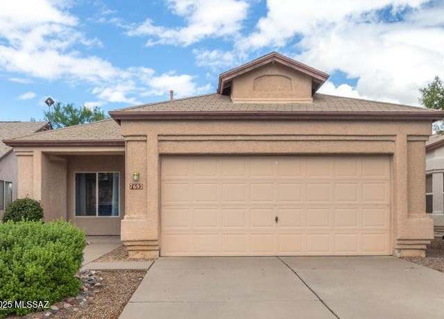 Property at 7692 S Trumpet Vine Ave, Tucson, AZ 85747, 3 beds, 2 baths