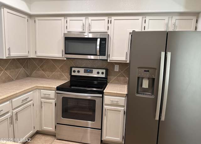Property at 6655 N Canyon Crest Dr #15101, Tucson, AZ 85750, 3 beds, 2 baths