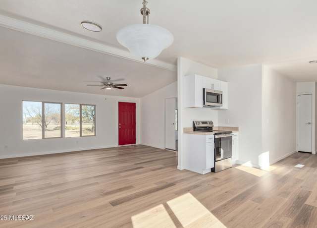 Property at 16915 W Calle Amaya, Marana, AZ 85653, 3 beds, 2 baths