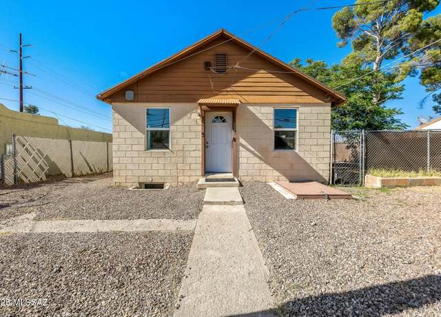 Property at 220 W Veterans Blvd, Tucson, AZ 85713, 3 beds, 2.5 baths