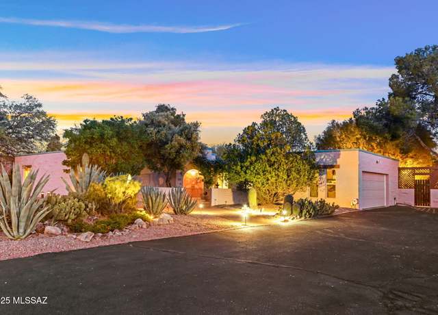Property at 7810 E Oakwood Pl, Tucson, AZ 85750, 4 beds, 2.5 baths