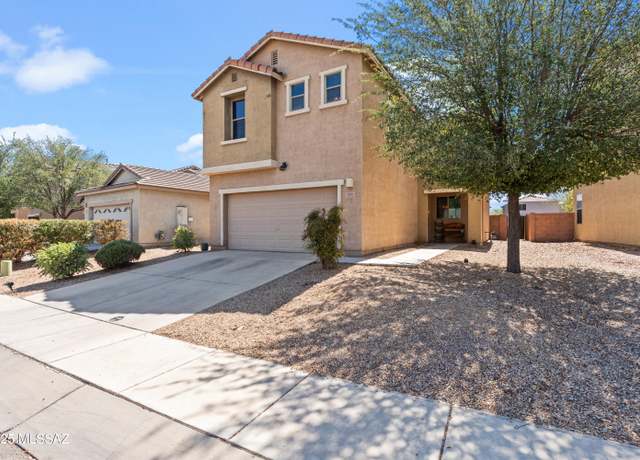 Property at 720 N Highlands Grove Ln, Sahuarita, AZ 85629, 4 beds, 2.5 baths